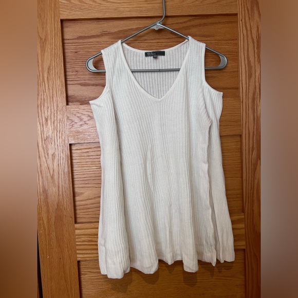 2 sweater bundle  (Denver Hayes/ 89th and Madison) - Picture 4 of 8